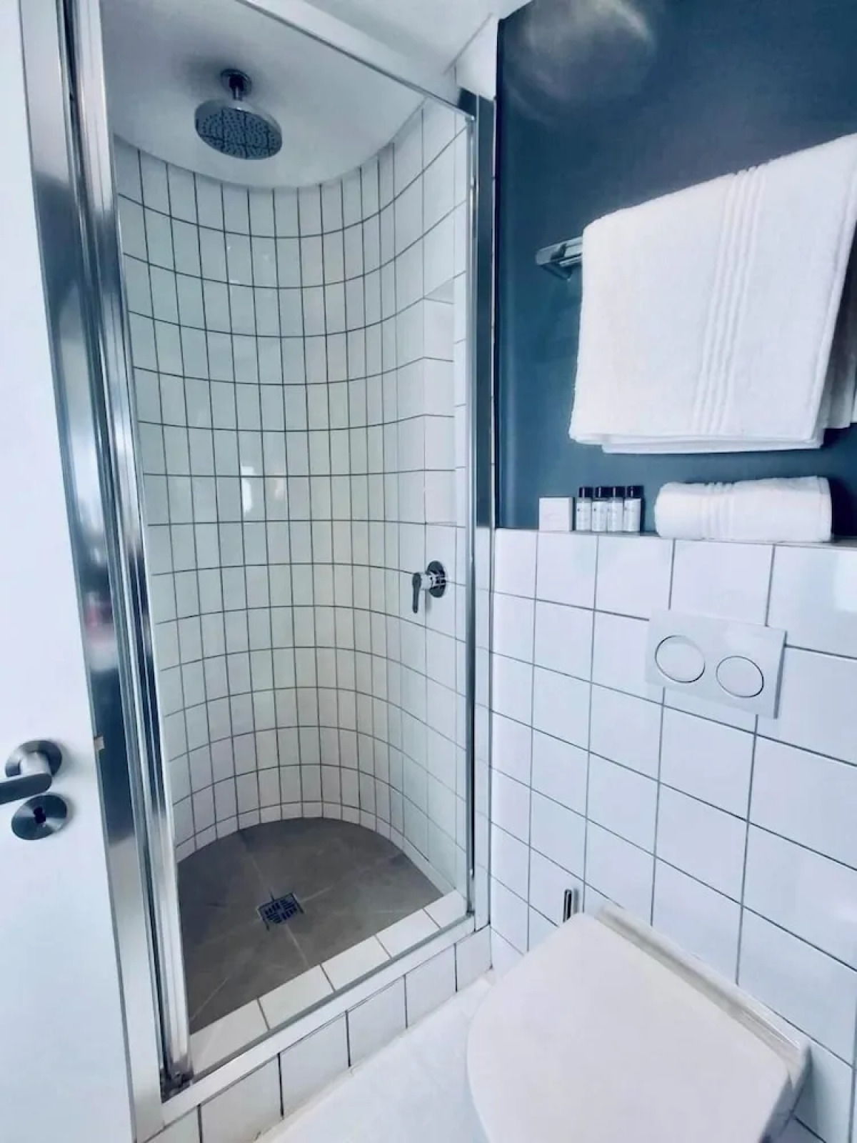 Urban Elephant Express The Flamingo