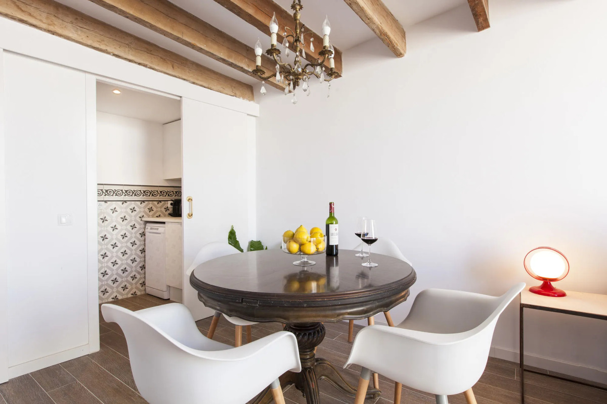 Aspasios Charming Flats