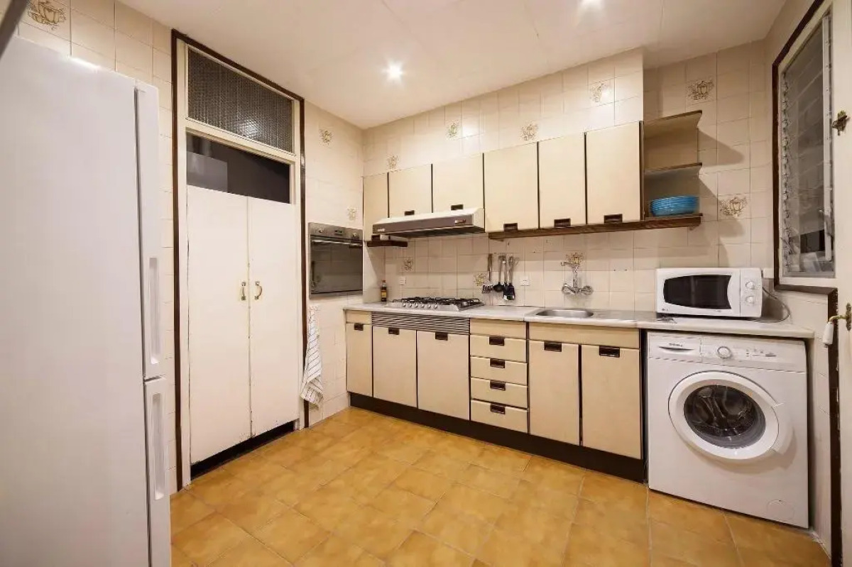 Hostel Bed in Girona