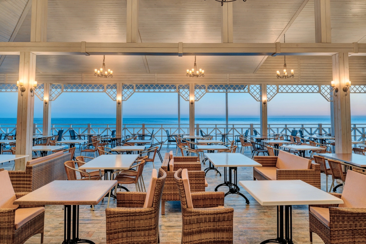 Imeni Chelyskintsev Hotel