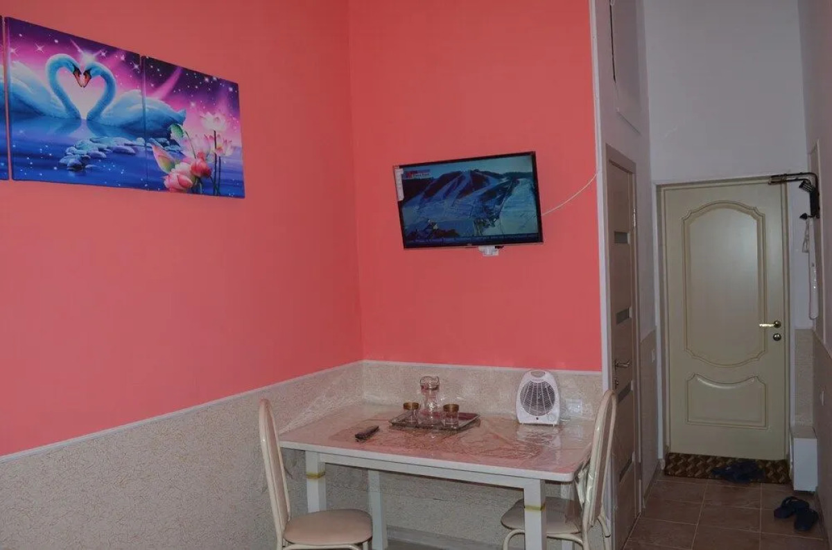 Uyut on Prospekt Putina 19