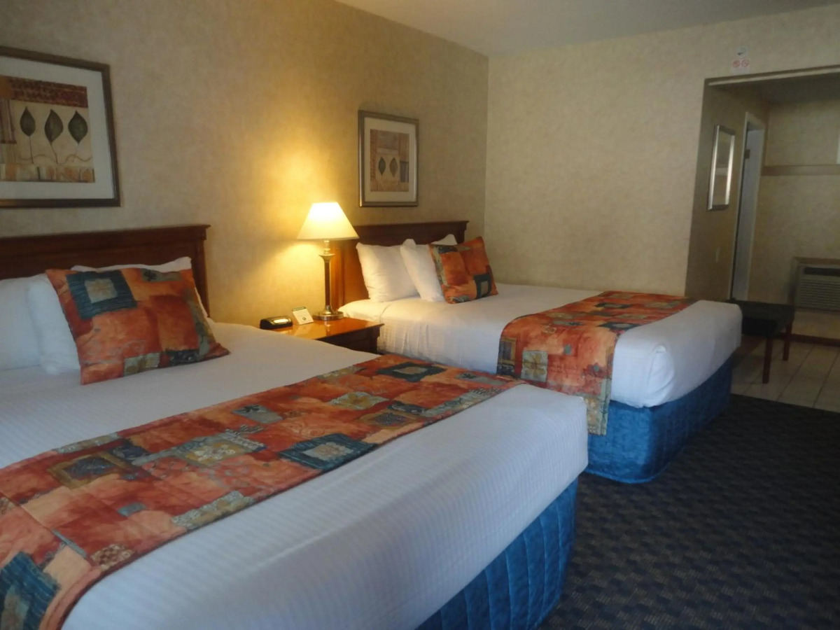 North Vancouver Hotel