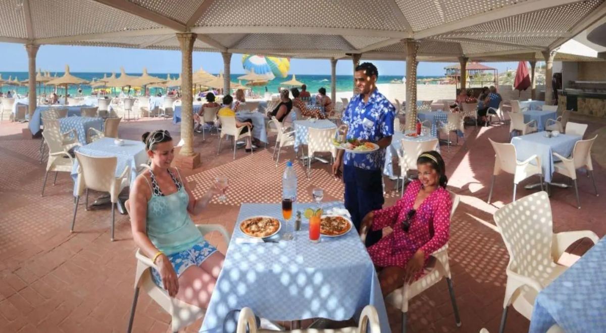 Abou Sofiane-Families & Couples Only