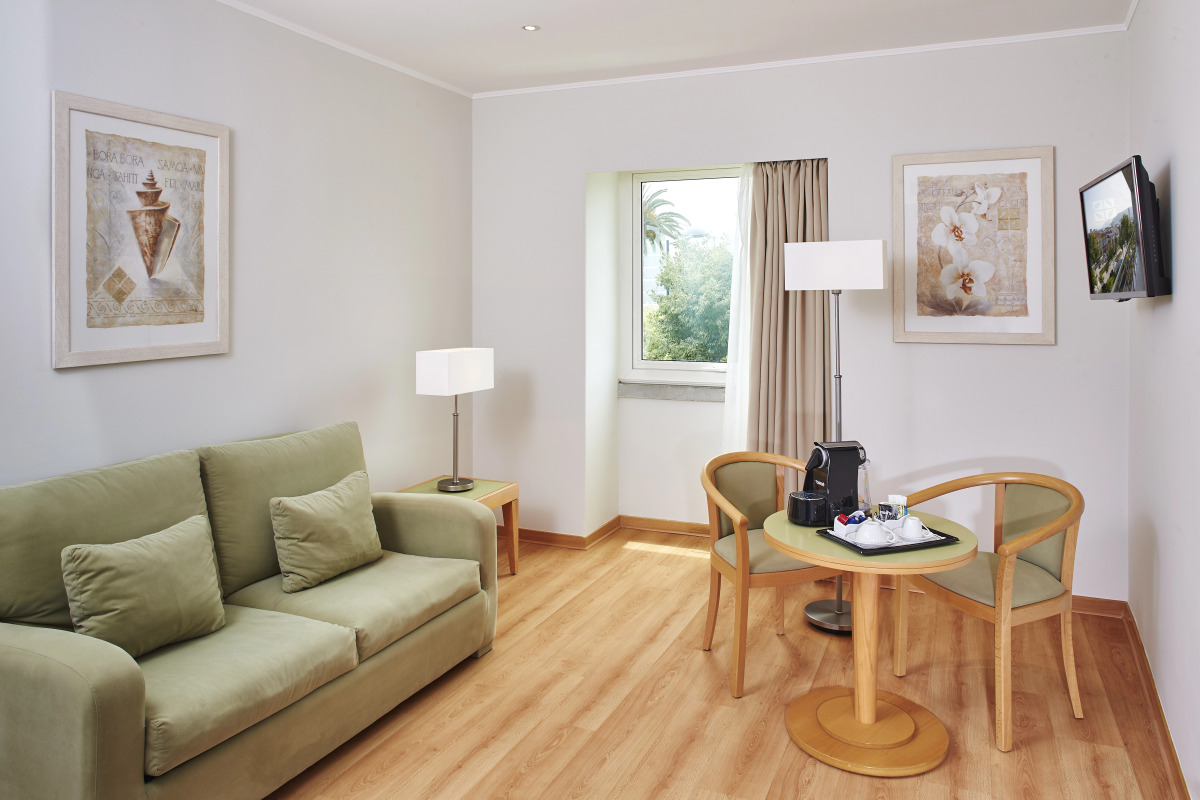 Luna Esperança Centro Hotel