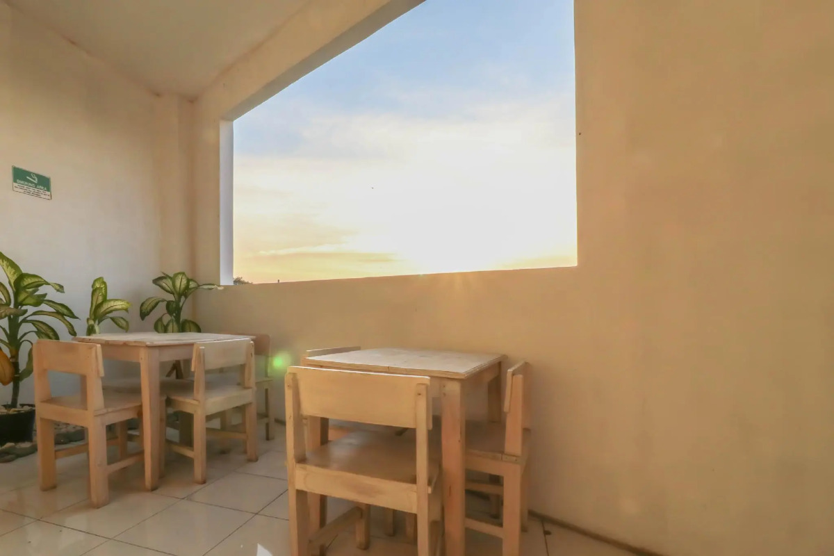 OYO 1489 Simona Hotel