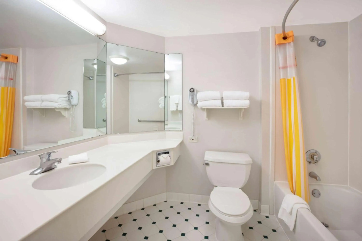 Holiday Inn Portland - Columbia Riverfront by IHG