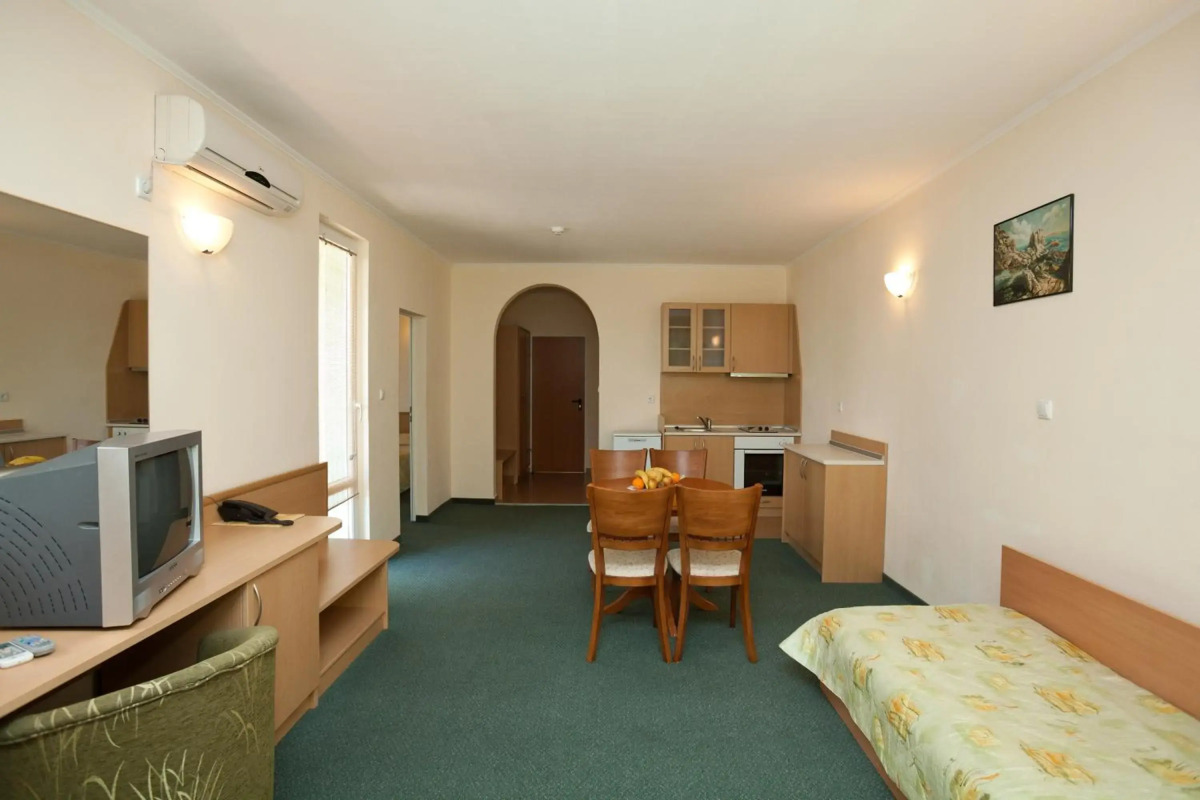 Sunny Day Club Hotel