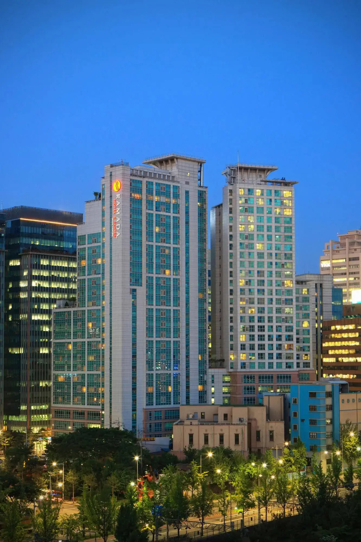 Ramada Hotels & Suites Seoul Namdaemun