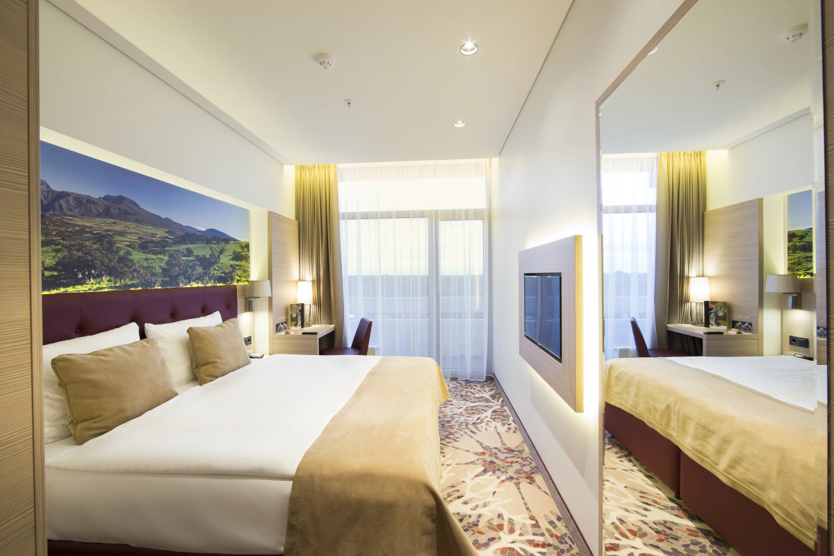 Hotel Lielupe by SemaraH