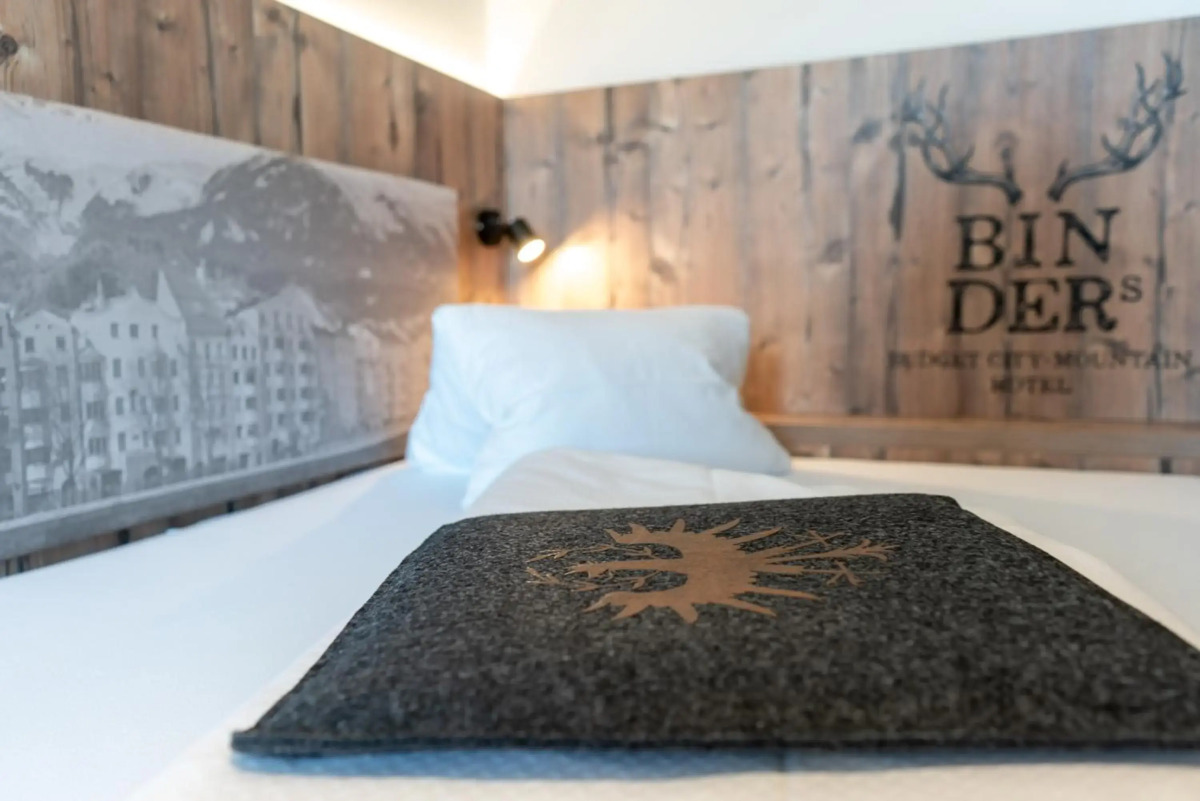 Binders Budget City Mountain Hotel