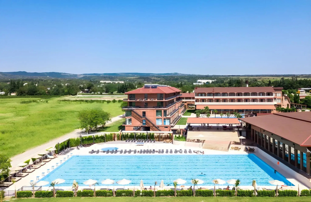 Ambassadori Kachreti Hotel & Golf Resort