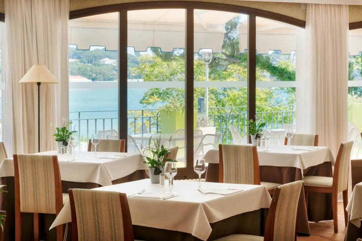 Hotel ILUNION Caleta Park