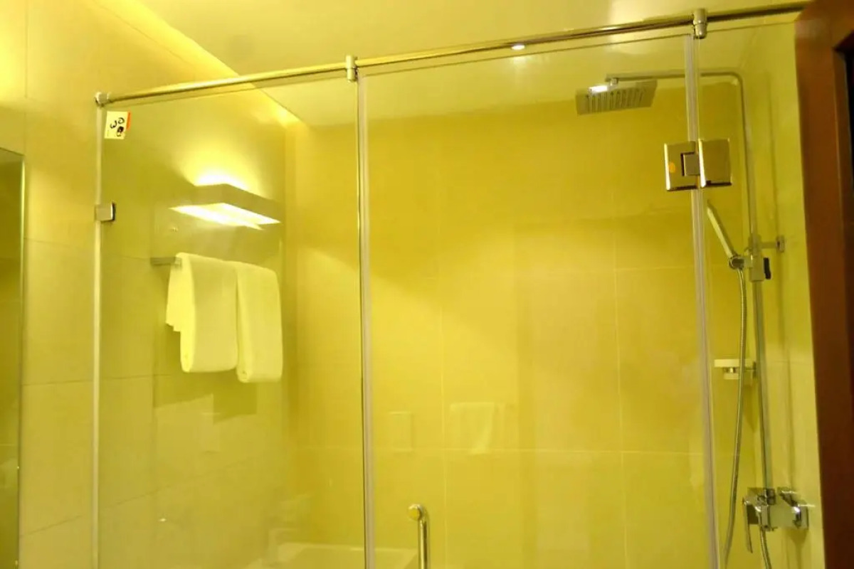 Good Wood Airport Hotel