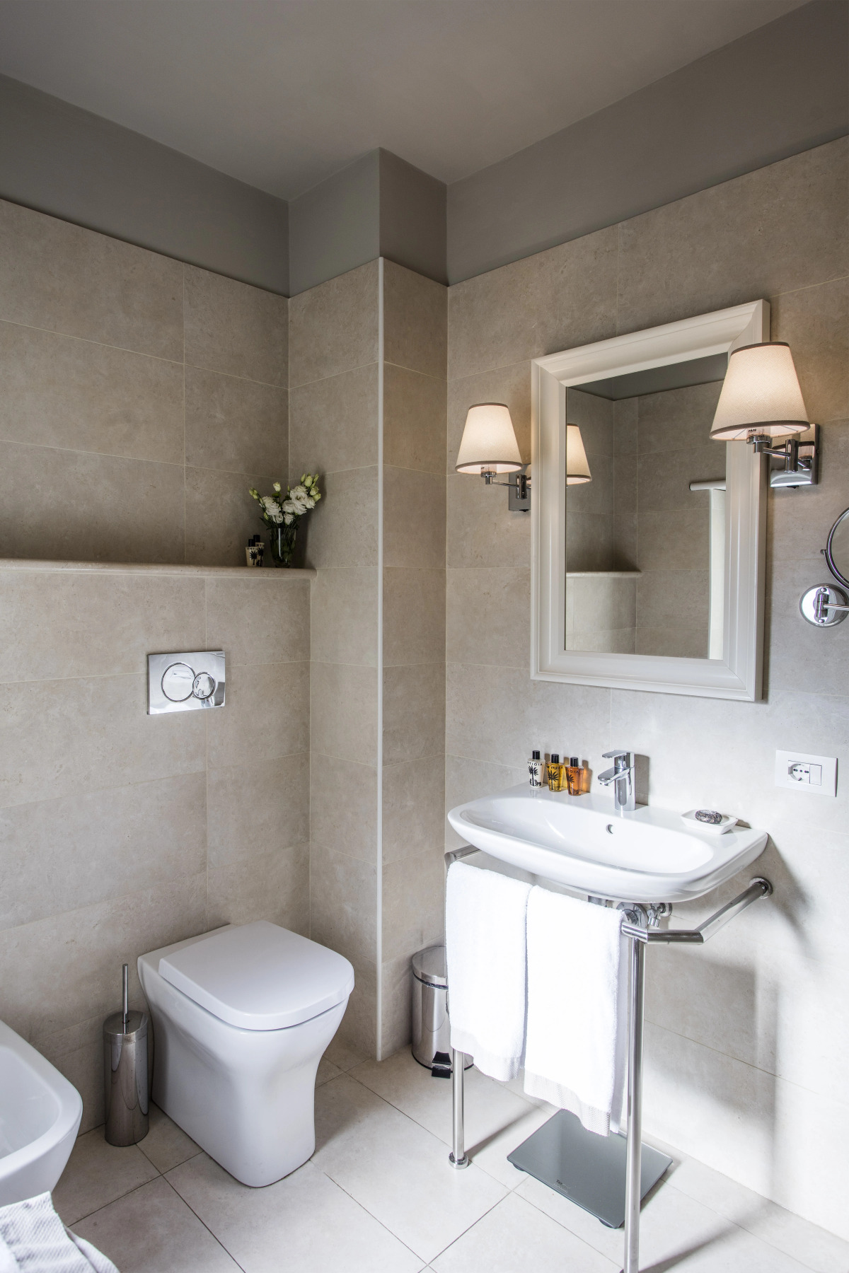 La Malandrina Apartments & Suites