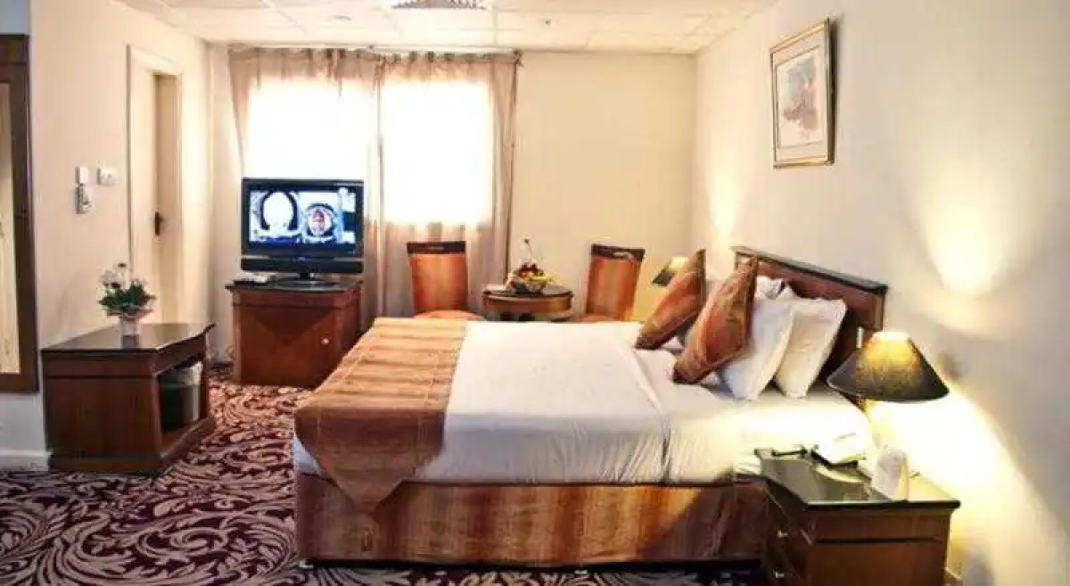 Sun And Sands Plaza Hotel