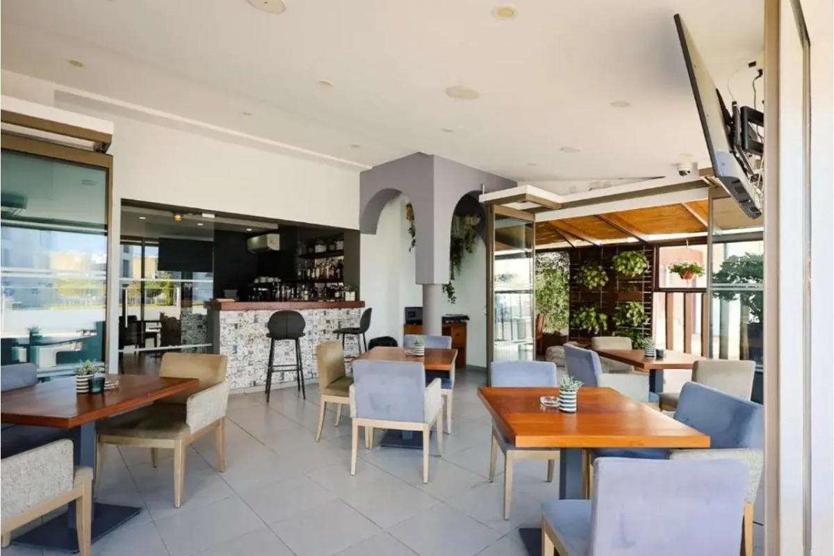 Mikes Kanarium City Hotel