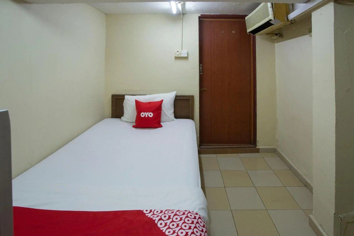 SPOT ON 90137 Casavilla Hotel Pudu