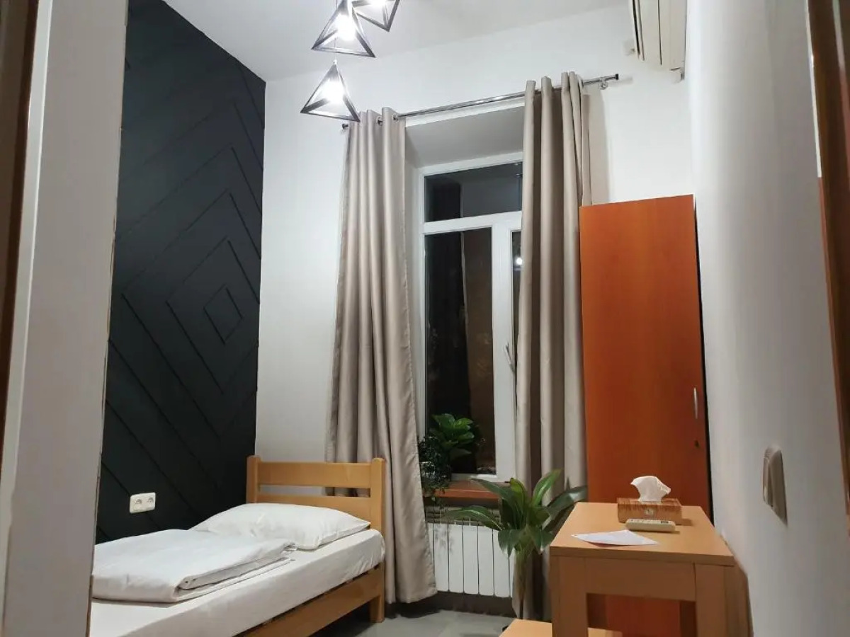 Envoy Hostel & Tours