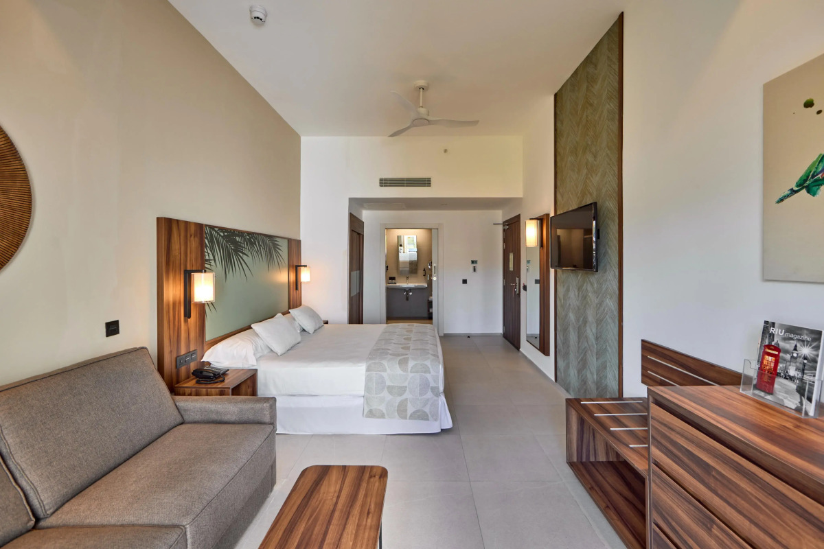 Отель Riu Turquoise