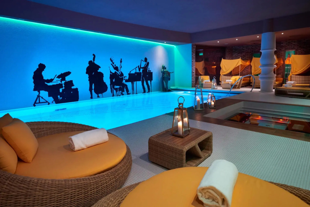 Aria Hotel Budapest by Library Hotel Collection