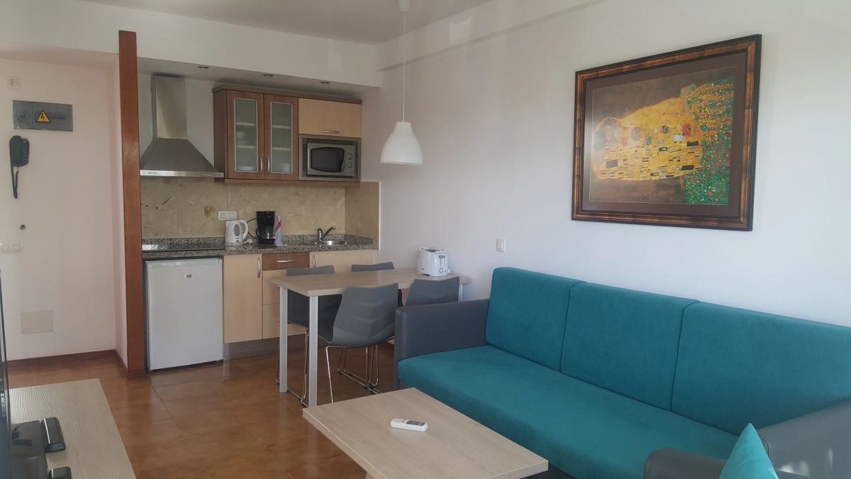 Apartamentos Montemayor