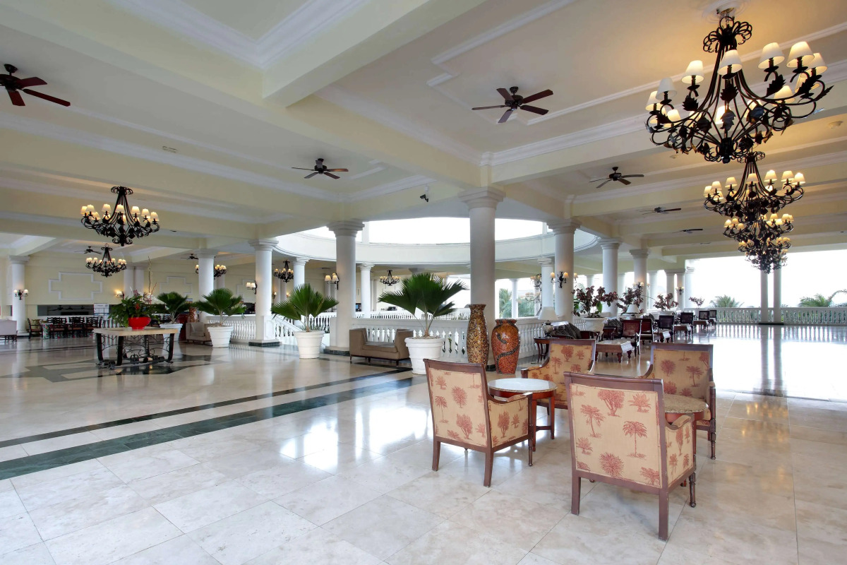 Grand Palladium Lady Hamilton Resort & Spa All Inclusive