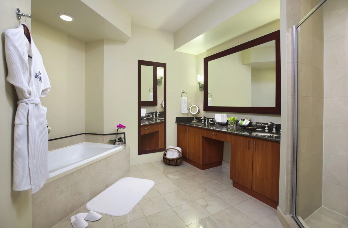 Trump International Beach Resort