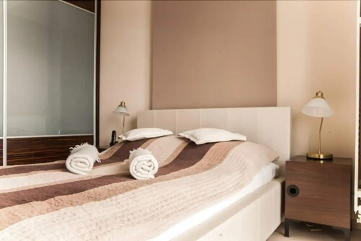 Platinum Towers Country 2 Country