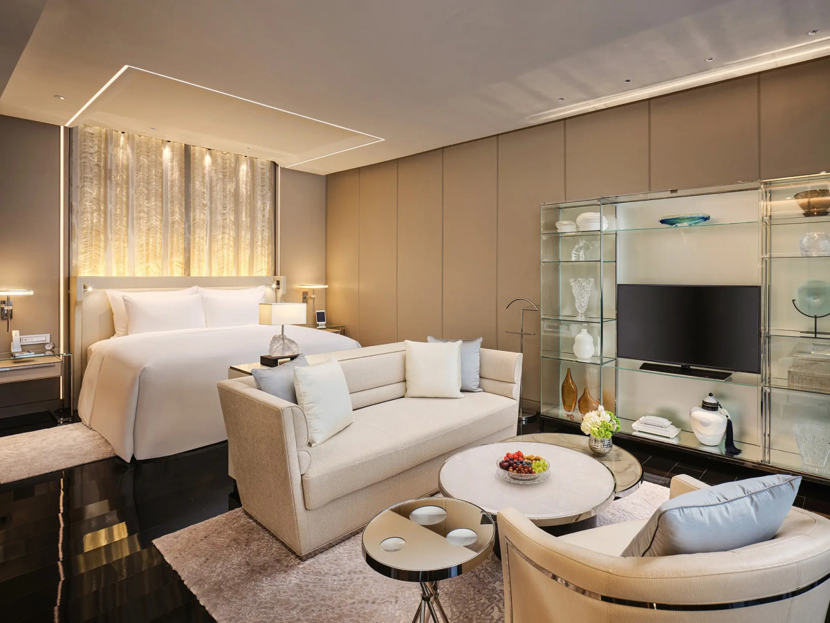 J Hotel, Shanghai Tower