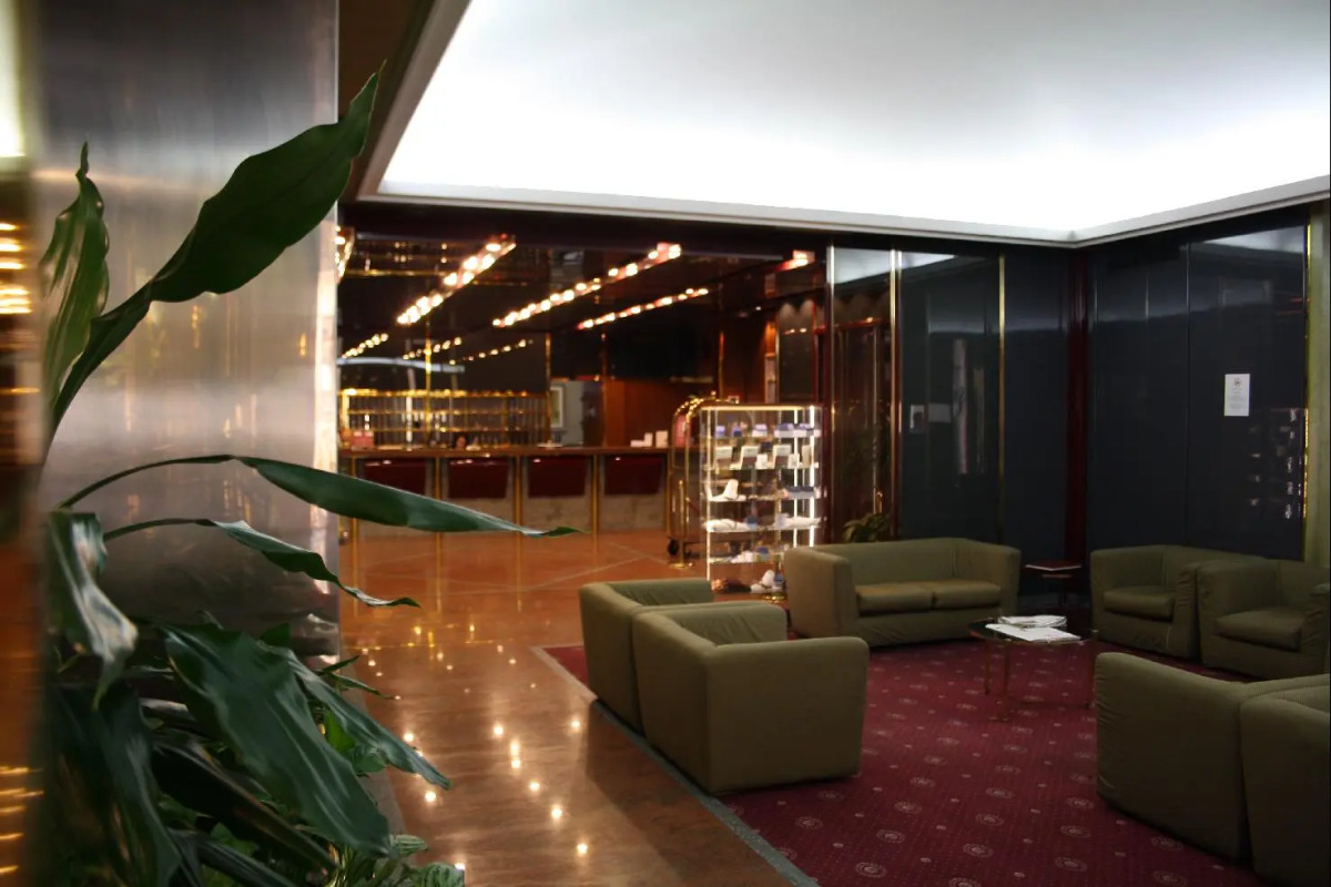 Отель Diplomatic