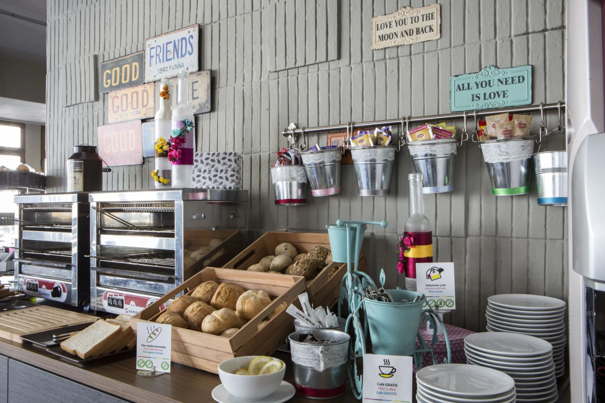 Casual Vintage Valencia Hotel