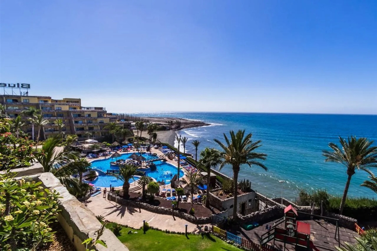 Апарт-отель BlueBay Beach Club