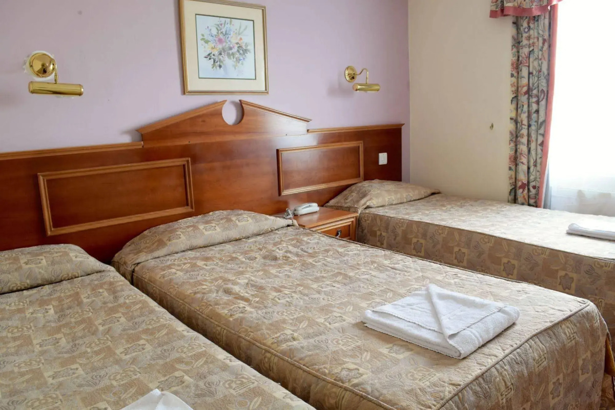 Pembridge Palace Hotel