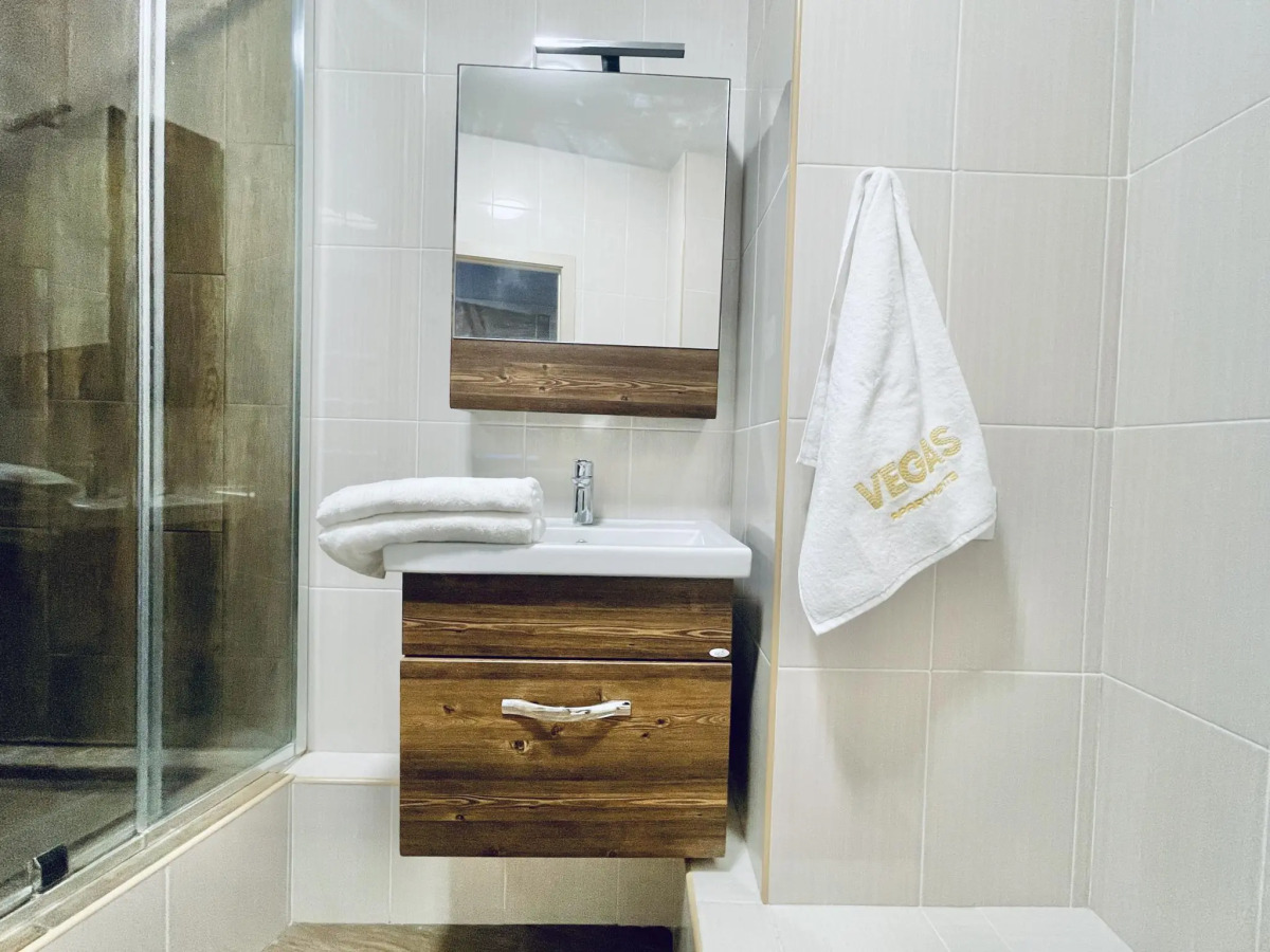 Vegas apartments (Вегас апартментс) на улице Маршала Баграмяна, 1