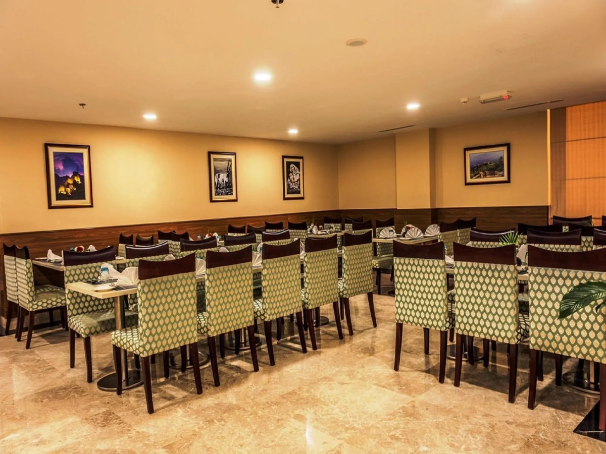 Golden Tulip Headington Ruwi