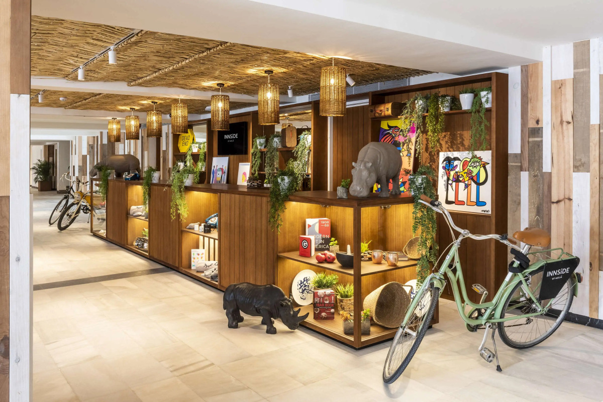 Отель Innside by Meliá Alcudia