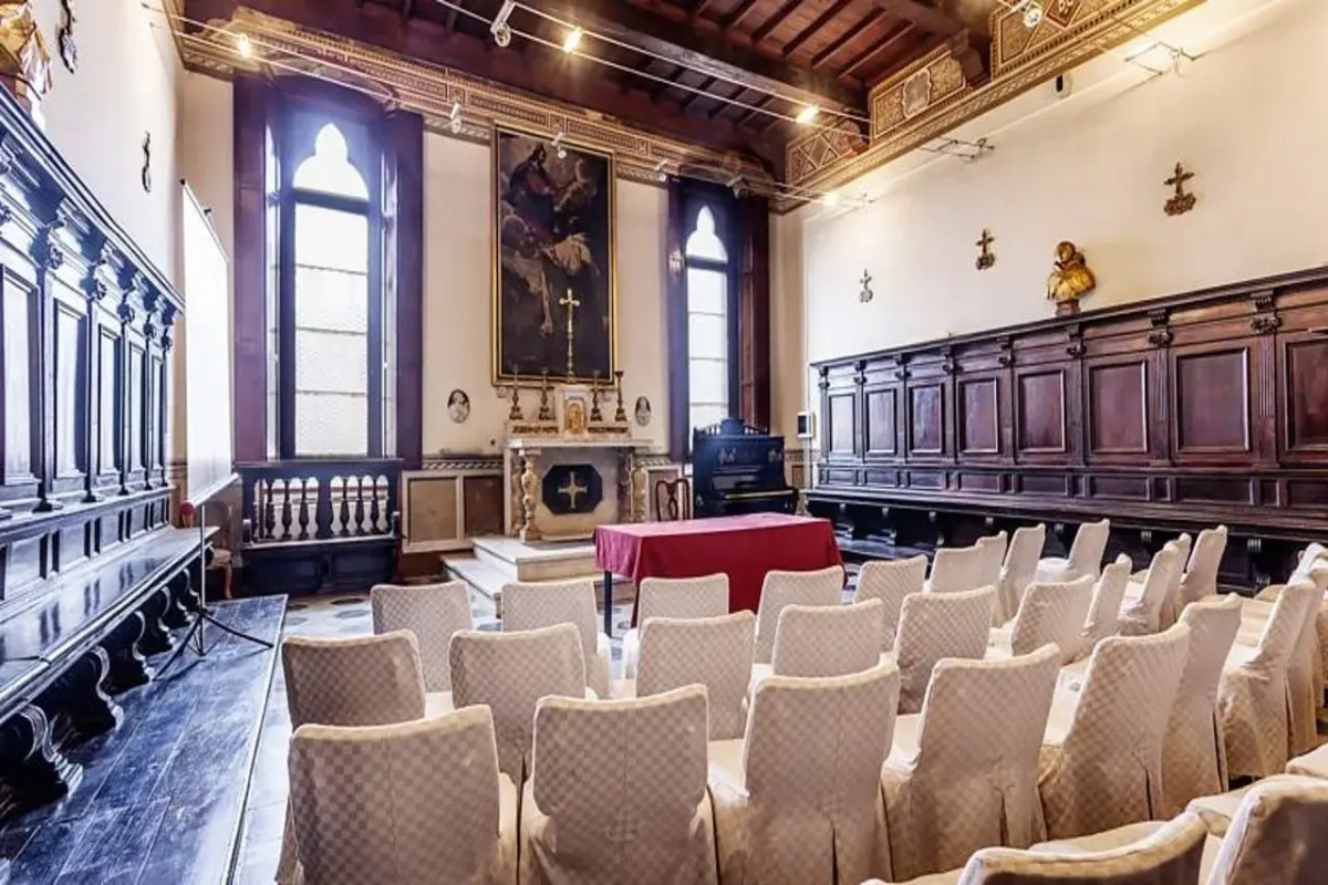 Il Chiostro del Carmine