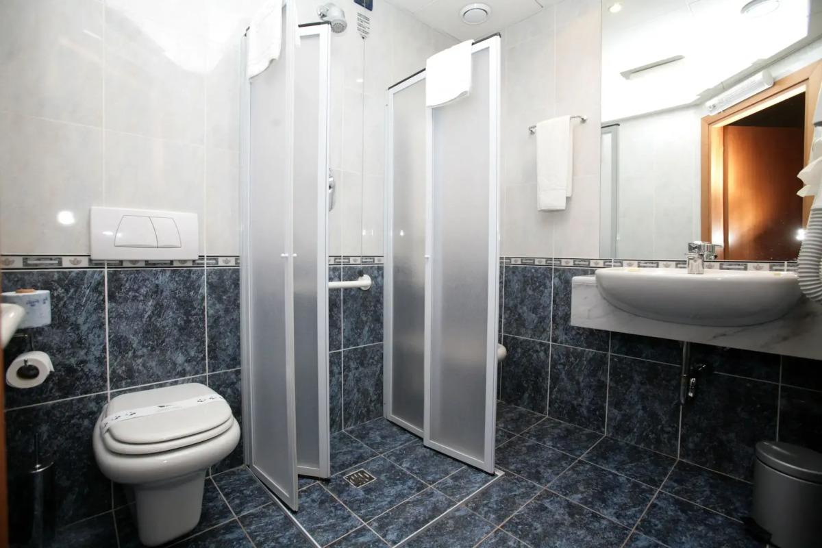 Pacific Hotel Fortino