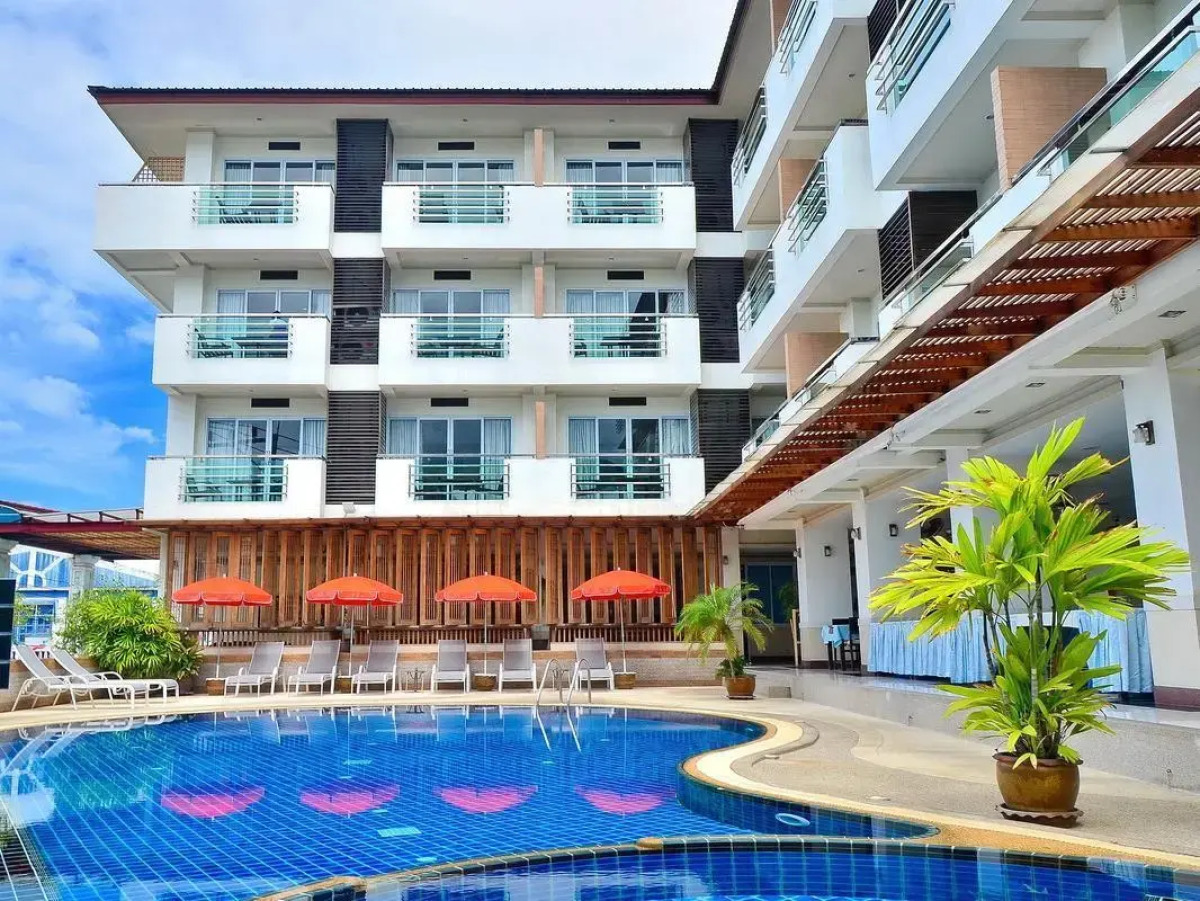 First Residence Hotel