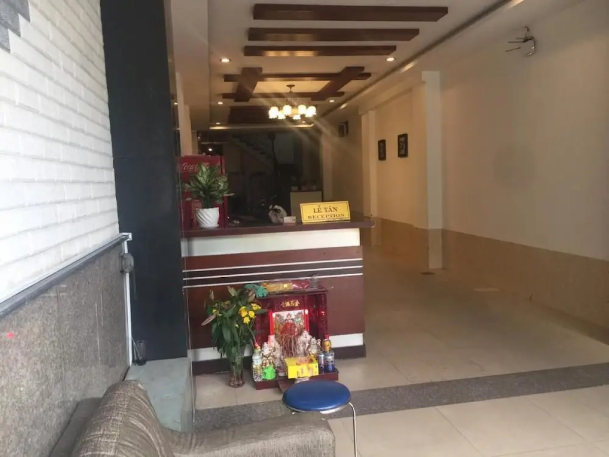 Tan Truong Son Hotel