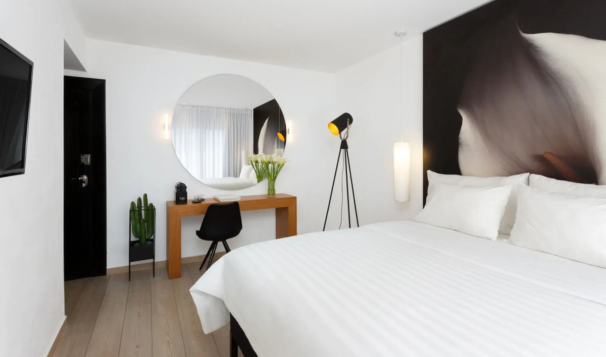 The Savoy Tel-Aviv, Sea Side