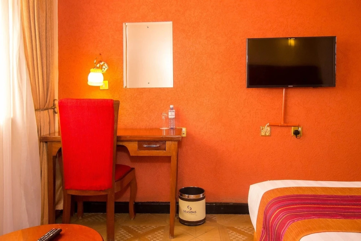 Seasons Airport Hotel