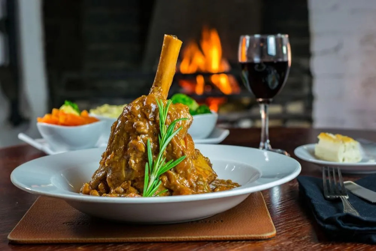 Old Kings Arms Hotel