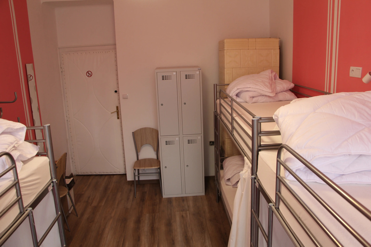 Lorf Hostel&Apartments