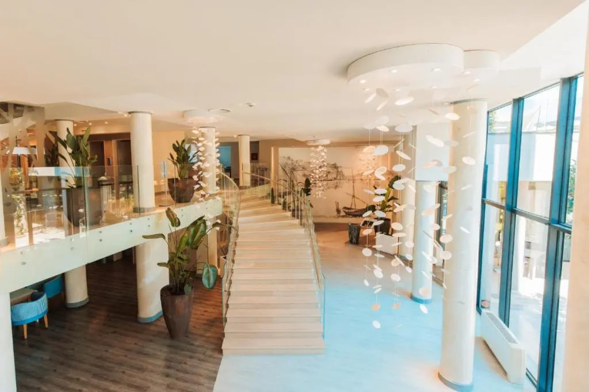 Palmon Bay Hotel & Spa