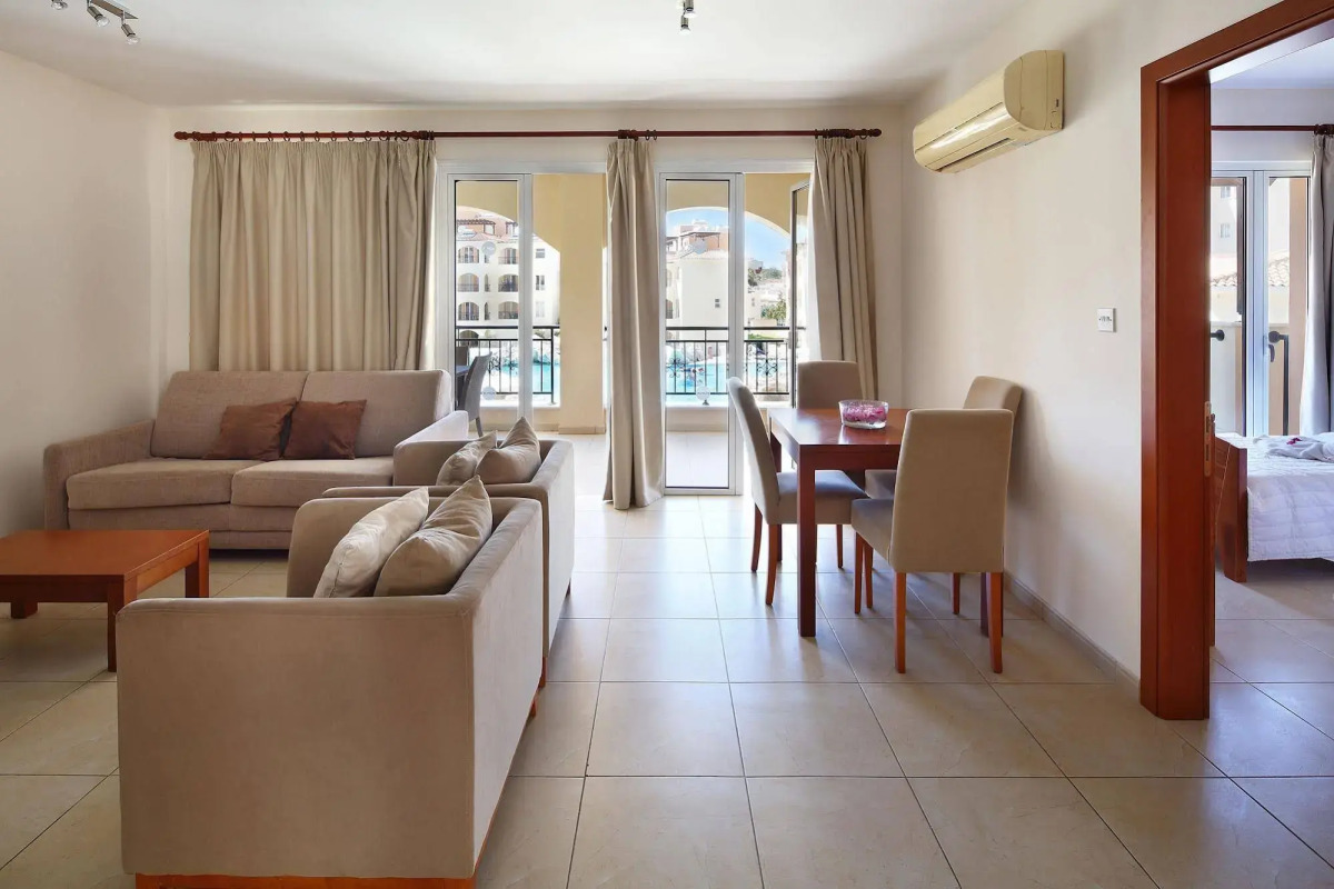 St Nicolas Elegant Residence