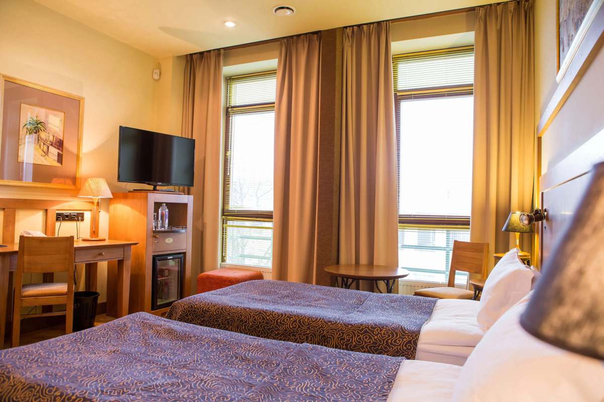 Отель Best Western Santakos