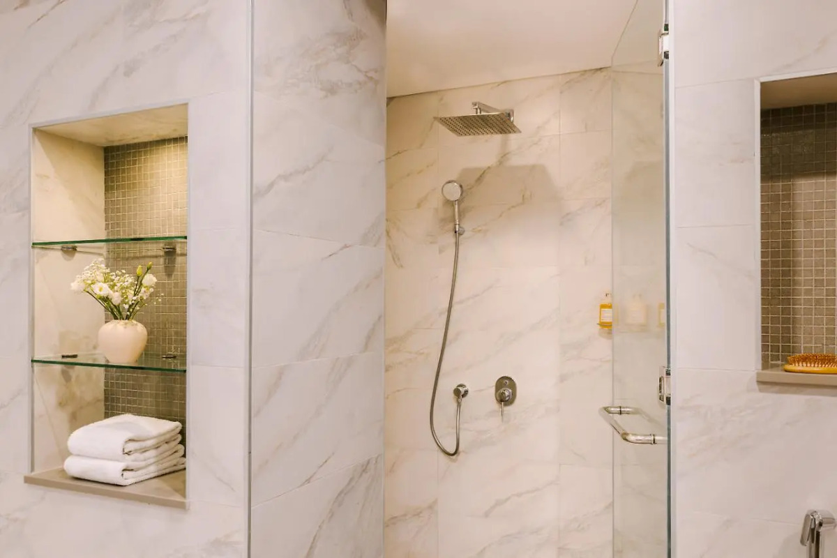 Sonder by Marriott Bonvoy Downtown Towers Apartments