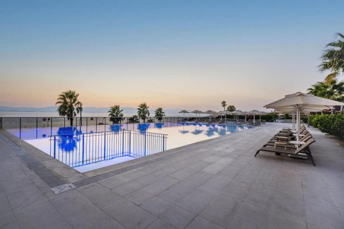 The Nowness Luxury Hotel & Spa (Adults Only 16+)