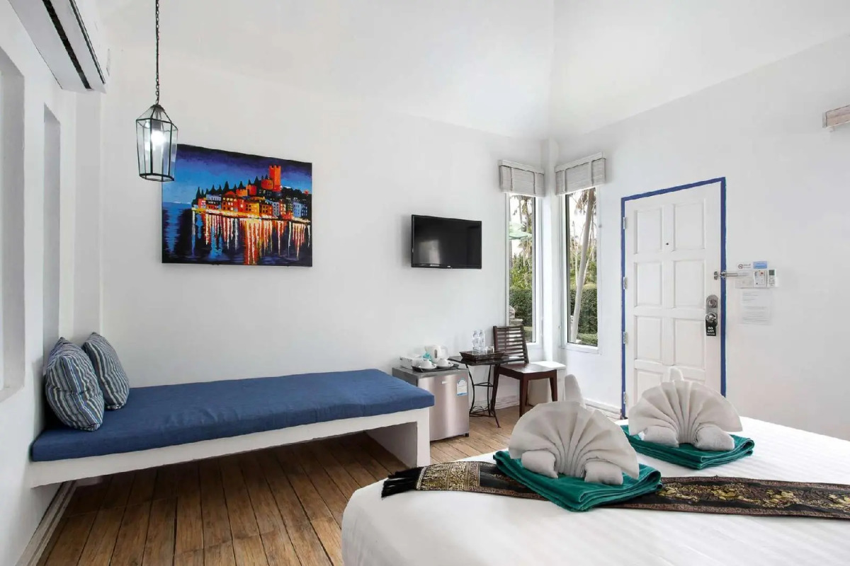 The White Knot Koh Chang